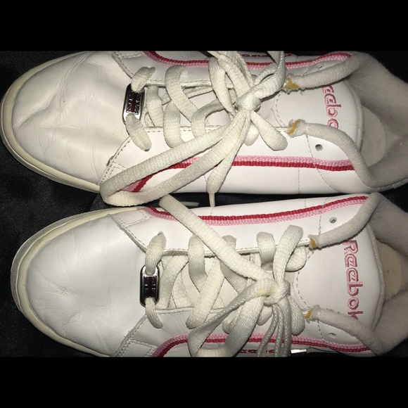 New Item!! Reebok leather  tennis sneakers 8 1/2 - Picture 5 of 8